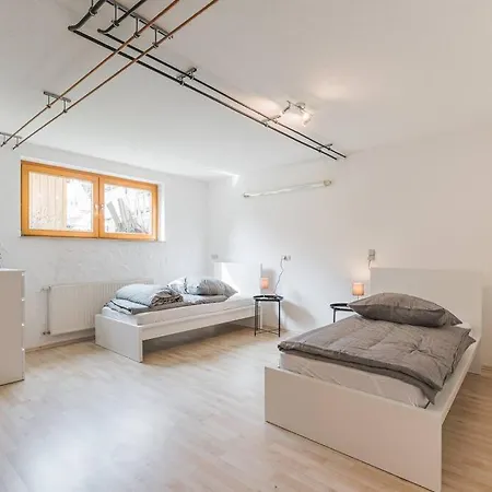 G01 Schoene Souterrainwohnung - Self Check-in Ideal Fuer Teams Und Monteure Apartment