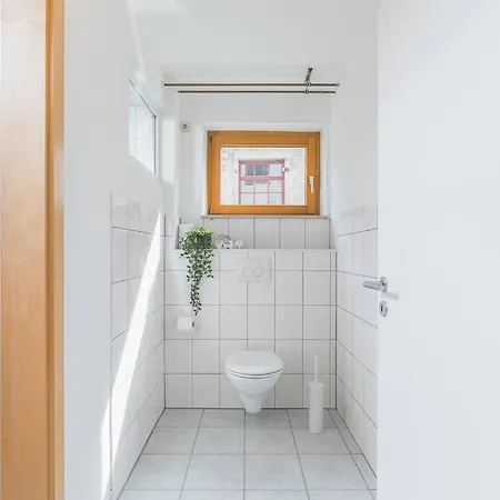 Apartment G01 Schoene Souterrainwohnung - Self Check-in Ideal Fuer Teams Und Monteure